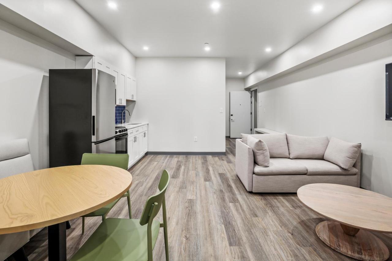 וויילדווד Seaport Suites מראה חיצוני תמונה