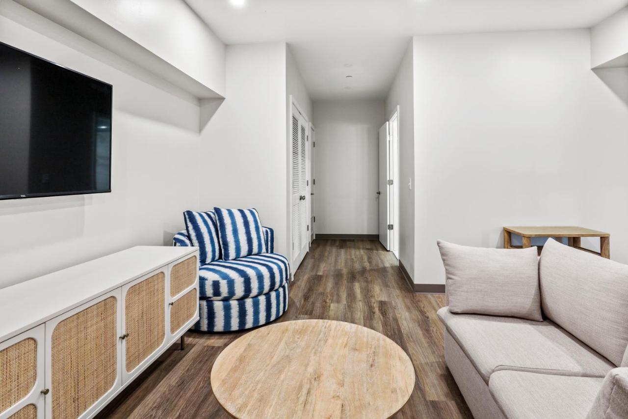 וויילדווד Seaport Suites מראה חיצוני תמונה